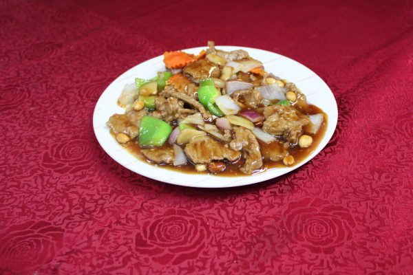 F~7. Kung Pao Beef <br>  宫保牛肉