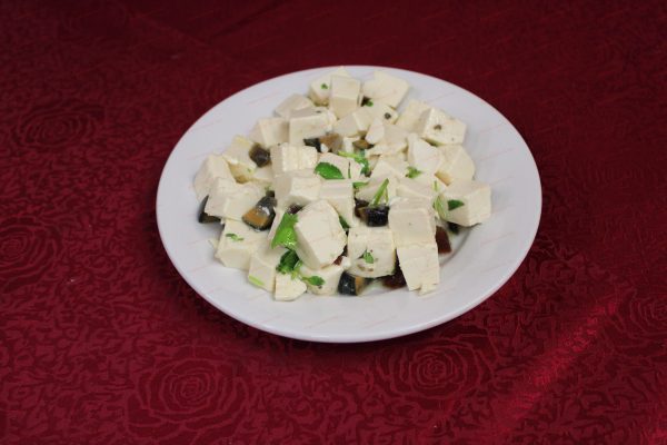 B~10 .  Cold Preserved Egg Tofu <br> 凉拌皮蛋豆腐<br>